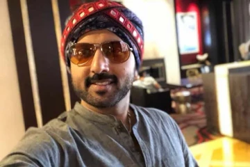 இளம் பிரபலம் திடீர் மரணம்: பேரதிர்ச்சியில் ரசிகர்கள்