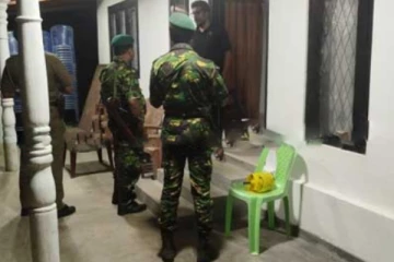 வீடொன்றின் மீது துப்பாக்கி பிரயோகம்