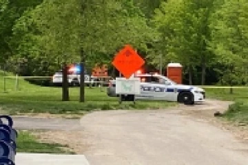 கனடாவில் பூங்கா ஒன்றில் இடம்பெற்ற கத்தி குத்து;பெண்ணுக்கு நேர்ந்த விபரீதம்