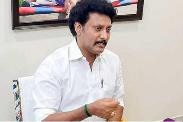 பள்ளிகளுக்கு முன்கூட்டியே விடுமுறை? - அமைச்சர் அன்பில் மகேஷ் - தமிழ்நாடு