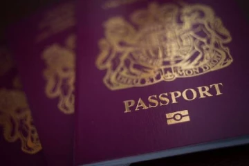 புதிய Brexit கடவுச்சீட்டு விதி... இறுதி நேரத்தில் பிரித்தானிய பயணிகள் திருப்பி அனுப்பப்படலாம்