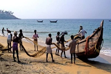 மீனவர்களுக்கிடையில் பிளவை ஏற்படுத்தும் வகையில் இழப்பீடு விநியோகம்