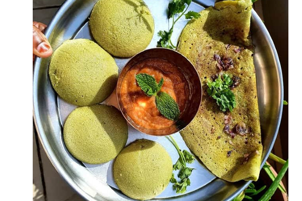 புதினா கொத்தமல்லி தோசை இப்படி ஒரு முறை செய்து ருசியுங்கள்...இனி அடிக்கடி செய்வீங்க! | Pudina Kothamalli Dosa