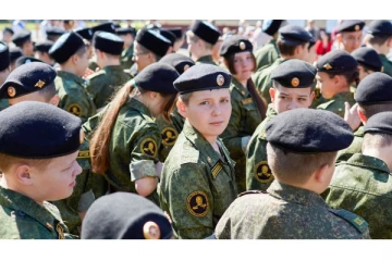 பாடசாலை மாணவர்களுக்கு போர்பயிற்சி - ரஷ்யா மீது குவியும் கண்டனம்