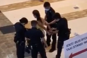 எவ்வளவு சொல்லியும் கேட்காத தந்தை: கத்தியால் கொடூரமாக தாக்கிய பெண்!