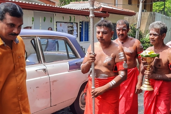 யாழ் நல்லூர் கந்தன் மகோற்சப பெருவிழாவை முன்னிட்டு காளாஞ்சி கையளிப்பு | Kalanji Handover Nallur Kandan Makotsabha Festival