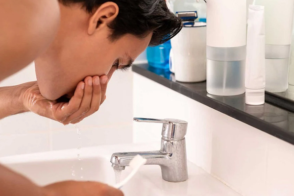 இரவில் பல் துலக்குவது அவசியமா! நிபுணர்கள் கூறுவது என்ன? | Necessary To Brush Teeth At Night Expert Opinion