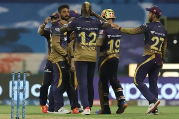 பேட்டிங், பவுலிங்கில் கோட்டை விட்ட கோலி &கோ - ஈசியாக ஜெயித்த கொல்கத்தா