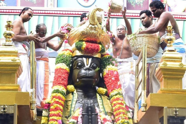 நாமக்கல் ஆஞ்சநேயர் மாலையில் பற்றிய தீ- தேம்பி அழுத பக்தர்கள் | Namakal Anjaneyar Temple News In Tamil