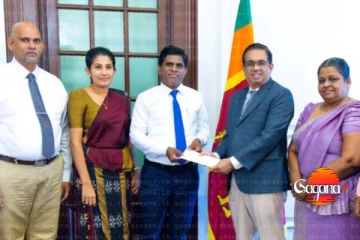 වයඹ පළාත් සභා සේවක දිනක වැටුප රට වෙනුවෙන් පුද දෙයි