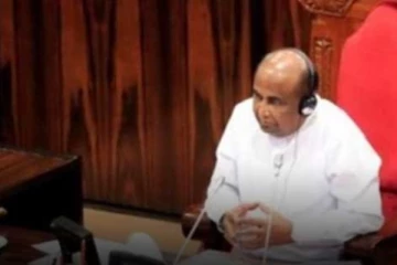 කථානායක විසින් හදිසියේම පක්ෂ නායක රැස්වීමක් කැඳවයි - හේතුව මෙන්න..