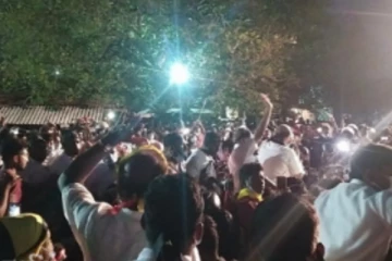 அலைகடலென திரண்ட மக்கள் - பொலிகண்டியில் கால் பதித்தது எழுச்சிப் பேரணி
