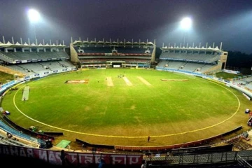 யாழில் சர்வதேச துடுப்பாட்ட மைதானம் அமைக்க யோசனை: வி.மணிவண்ணன்