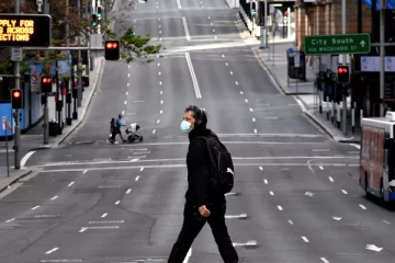 அதிகரிக்கும் கொரோனா; சிட்னியில்  முடக்க கட்டுப்பாடுகள் நீடிப்பு