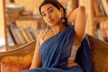 நடிகர் ராஜசேகர் மகள் சிவாத்மிகாவா இது.. சேலையில் வேற லெவல் போஸ்