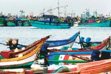 கடற்படையால் கைது செய்யப்பட்ட இந்திய மீனவர்கள் விடுவிக்கக்கோரி ஆர்ப்பாட்டம்