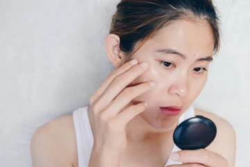 உங்களுக்கு எண்ணெய் பசை சருமமா? இதனை போக்க இதோ சில டிப்ஸ்