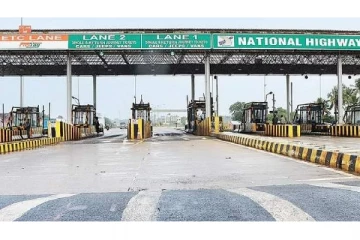 டோல்கேட்டில் இவர்களுக்கெல்லாம் கட்டணம் கிடையாது - உடனே அப்ளை பண்ணுங்க!