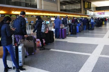 கோவிட் தொற்றால் காலாவதியான விசாவுடன் தவிக்கும் மாணவர்கள்