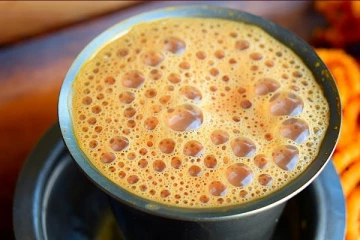 விடாத வரட்டு இருமலையும் விரட்டியடிக்கும் ஏலக்காய்!  டீயில் போட்டு குடிக்கலாமா?