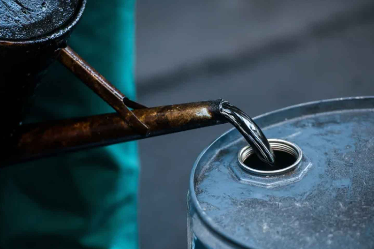 மத்திய கிழக்கு மோதலுக்கு மத்தியில் இலங்கை வரும் முதலாவது கச்சா எண்ணெய் கப்பல்! | First Crude Oil Tanker To Sri Lanka Since Iran War