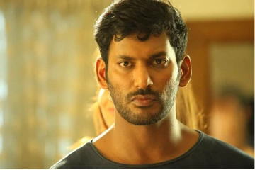 அவரை கொளுத்தணும்; பொண்டாட்டி, பொண்ணு இருப்பாங்கதானே - விளாசிய விஷால்!