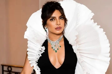 கோலிவுட்டில் அறிமுகமாகி ஹாலிவுட் நடிகையாக வலம் வரும் பிரியங்கா சோப்ராவின் சொத்து மதிப்பு.. எவ்வளவு தெரியுமா