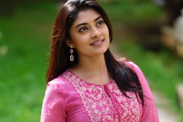 ஸ்கூல் படிக்கும்போதே காதலித்த நடிகை அம்மு அபிராமி.. வீட்டில் சிக்கிக்கொண்டு என்ன ஆனது பாருங்க