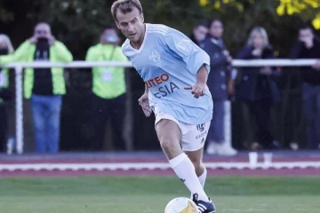 கால்பந்து போட்டியில் கலக்கிய  பிரான்ஸ் அதிபர்!