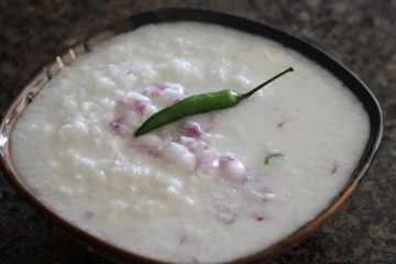 பழைய சோறு சாப்பிட்டால் என்ன ஆகும் தெரியுமா? இவர்கள் மட்டும் சாப்பிடக்கூடாது