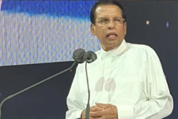 வெறுமையான நாற்காலிகளுக்கு முன் உரையாற்றிய மைத்திரி