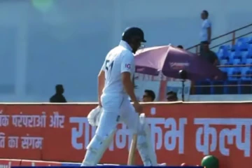 உலகத்திலேயே இவர் மட்டும்தானாம் - இந்தியாவுக்கு எதிராக இங்கிலாந்து வீரரின் மோசமான சாதனை!