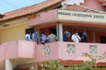 மன்னார் பிரதேச சபையின் அமர்வில் இடம்பெற்ற மயக்கநிலை! யார் தவிசாளர்?