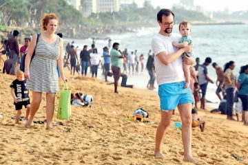 இலங்கைக்கு படையெடுக்கும் சுற்றுலா பயணிகள்!