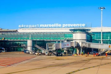 பிரான்ஸ் வேலைநிறுத்தம்: விமான சேவைகள் குறித்து ஒரு முக்கிய அறிவிப்பு