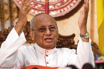 கத்தோலிக்க நாடாளுமன்ற உறுப்பினர்களை சந்திக்கும் கர்தினால்