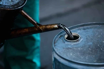 ලෝකයටම තවත් අර්බුධයකට මග කියමින් ලෝක වෙළඳපොළේ බොරතෙල් මිල ඉහළට