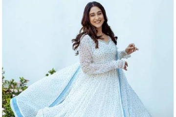 விடாமுயற்சி பட நடிகை ரெஜினாவா இது.. மிகவும் அழகிய லுக்கில் லேட்டஸ்ட் போட்டோஸ்