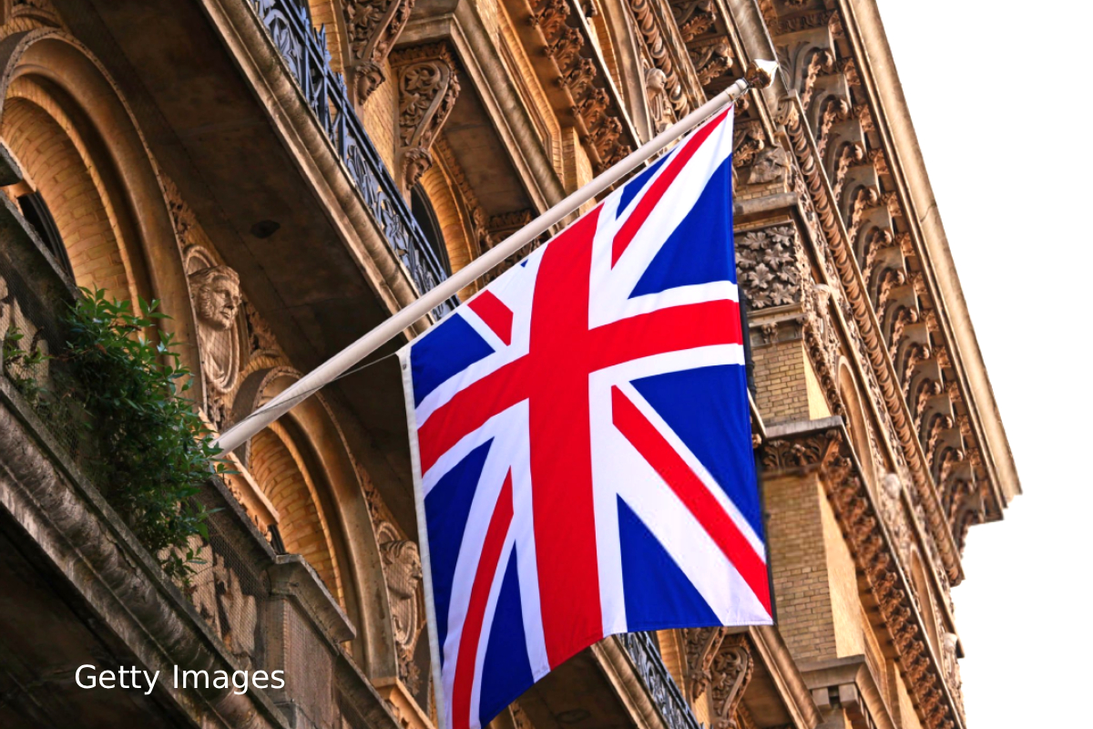 UK recession risk Iran war, NIESR UK economy forecast 2026, UK 35bn Pound economic hit Iran conflict, Rachel Reeves UK economy, UK inflation oil prices 2026, Bank of England interest rates #UKEconomy #IranWar #RecessionRisk #Inflation #OilPrices #BreakingNews #GuardianReport