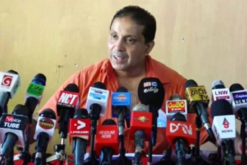 இரத்தப்போக்கு ஏற்பட்டே மரணிப்பர்! : அரசியல்வாதிகளுக்கு சாபம் இடும் சமீர பெரேரா