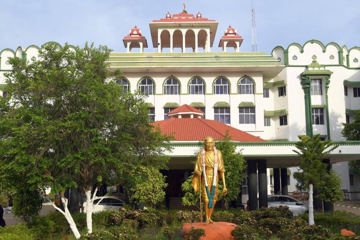 இலங்கைப் பெண்ணின் திருமணப் பதிவு வழக்கு ; 60 நாட்கள் அவகாசம் வழங்கிய சென்னை உயர்நீதிமன்றம்