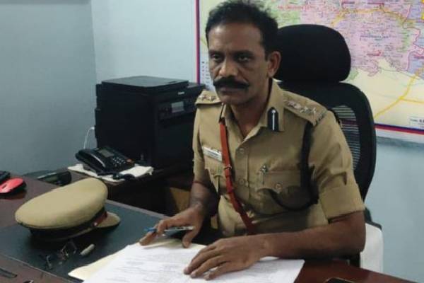 கள்ளக்குறிச்சி மாவட்ட காவல் கண்காணிப்பாளராக பகலவன் பொறுப்பேற்று கொண்டார் - தமிழ்நாடு