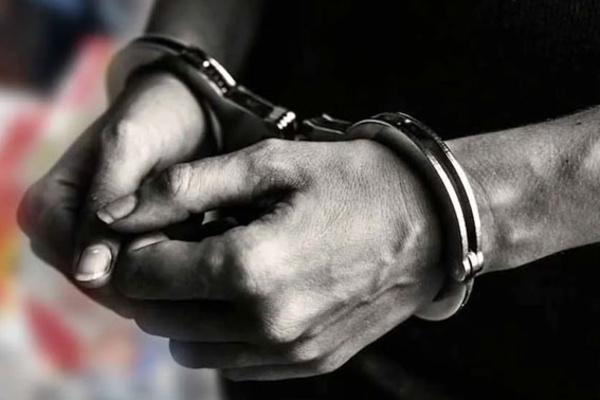 தென் கடல் போதைப்பொருள் ; SJBயின் முன்னாள் உறுப்பினர் கைது | South Sea Drugs Former Member Of Sjb Arrested தென் கடல் போதைப்பொருள் ; SJBயின் முன்னாள் உறுப்பினர் கைது | South Sea Drugs Former Member Of Sjb Arrested