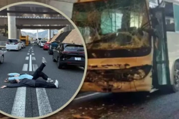 ஜப்பானில் படுத்துப் படமெடுத்த சீன பெண்களை திட்டிதீர்க்கும் இணையவாசிகள்!