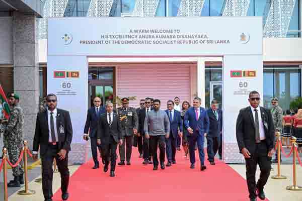 மாலைதீவில் ஜனாதிபதி அனுரவிற்கு சிறப்பான வரவேற்பு | President Anura Receives Warm Welcome In Maldives