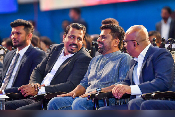 அரசாங்கத்தினால் அதிகரித்த செலவினங்கள்: மொட்டுக்கட்சி வெளியிட்ட தகவல் | 2025 National Youth Conference அரசாங்கத்தினால் அதிகரித்த செலவினங்கள்: மொட்டுக்கட்சி வெளியிட்ட தகவல் | 2025 National Youth Conference