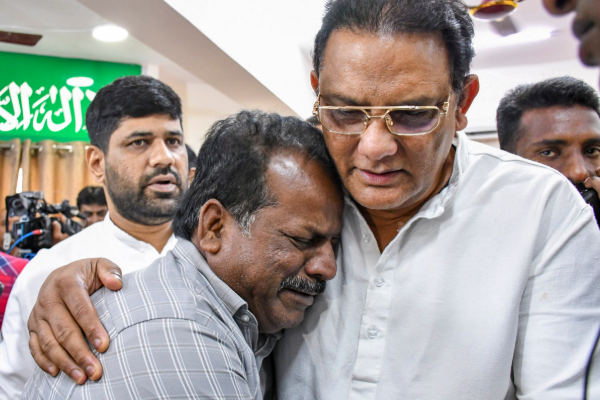 விபத்தில் ஒரே குடும்பத்தை சேர்ந்த 18 பேர் உயிரிழப்பு - முன்னரே எச்சரித்த குடும்ப உறுப்பினர் | Man Lost 18 Relatives In Saudi Bus Accident விபத்தில் ஒரே குடும்பத்தை சேர்ந்த 18 பேர் உயிரிழப்பு - முன்னரே எச்சரித்த குடும்ப உறுப்பினர் | Man Lost 18 Relatives In Saudi Bus Accident