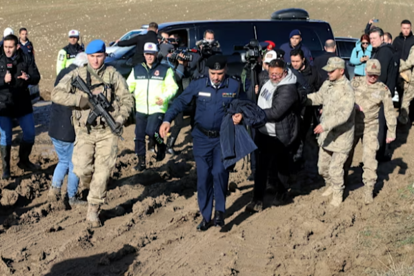 தலைகீழாக மாறிய அரசு முறைப் பயணம்: விமான விபத்தில் லிபிய இராணுவத் தளபதி உள்ளிட்ட 7 பேர் பலி | Libya Military Chief Dies In Turkey Plane Crash