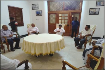 யாழ். மாவட்ட குரு முதல்வரைச் சந்தித்தார் ஜனாதிபதி வேட்பாளர் விஜயதாச ராஜபக்ச