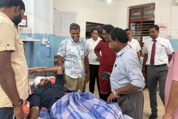 விபத்தில் சிக்கி சிகிச்சை பெறும் இளங்குமரனை பார்வையிட்ட பிரதமர்